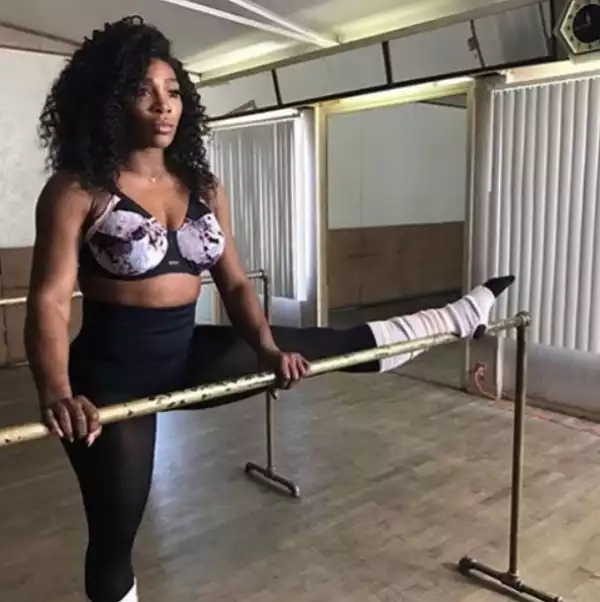 Serena Williams shows off her flexibility